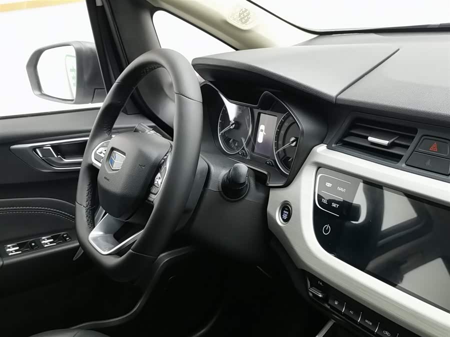 GEELY Vision X3 2020 изображение автомобиля #23