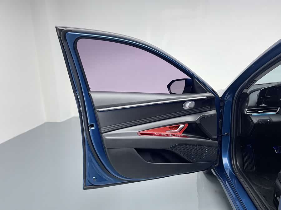 Hyundai Elantra 2021 immagine di auto #23