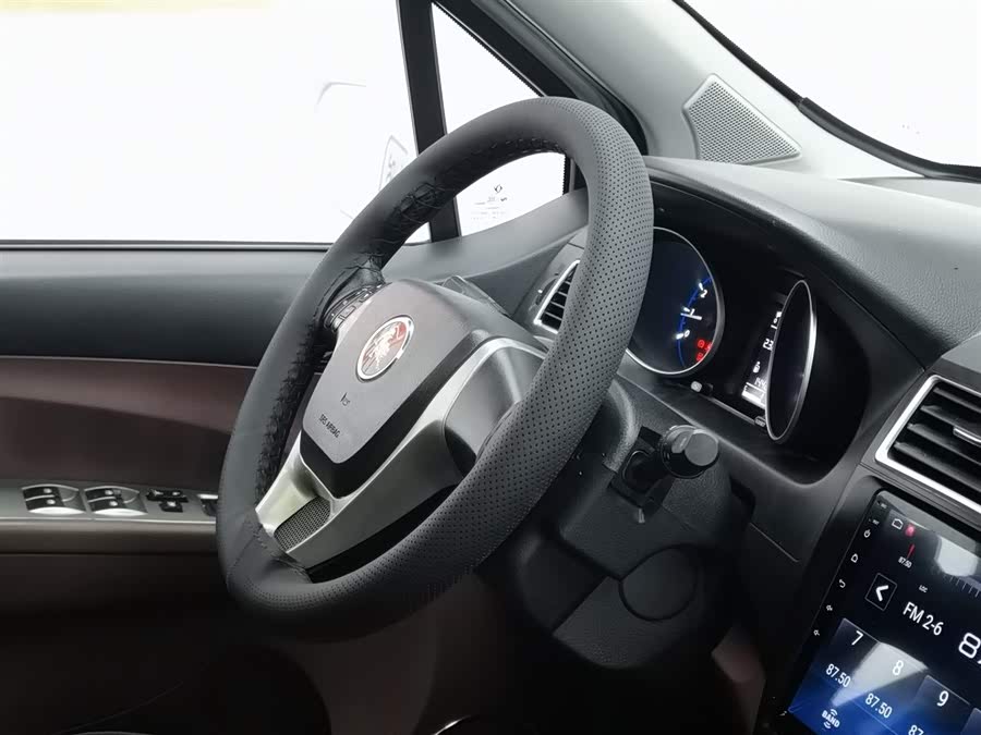 Forthing JOYEAR X5 2016 imagen de coche #23