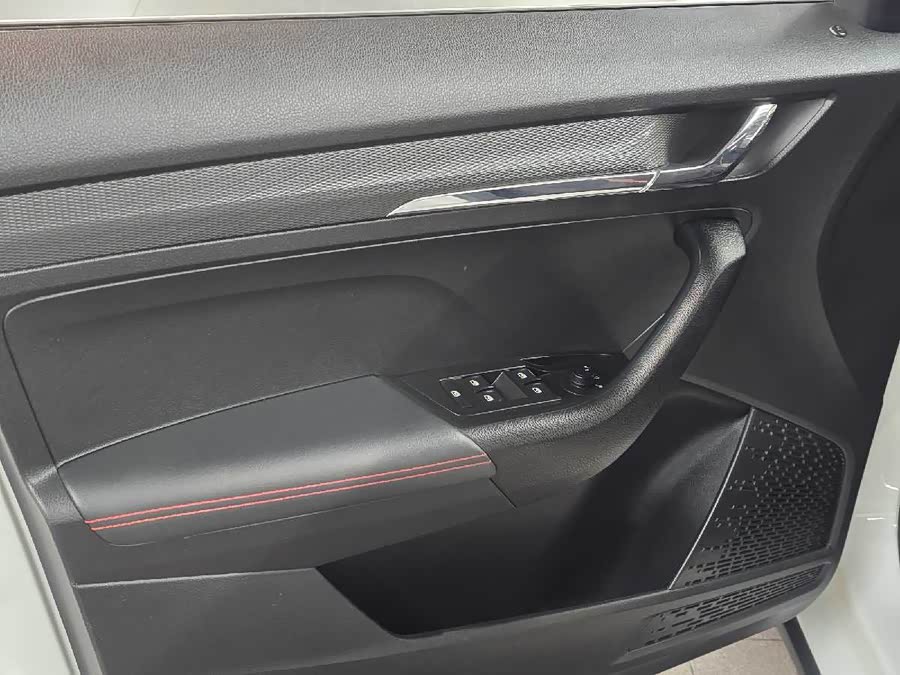 Skoda Kamiq 2019 #23 Skoda Kamiq 2019 car image #23