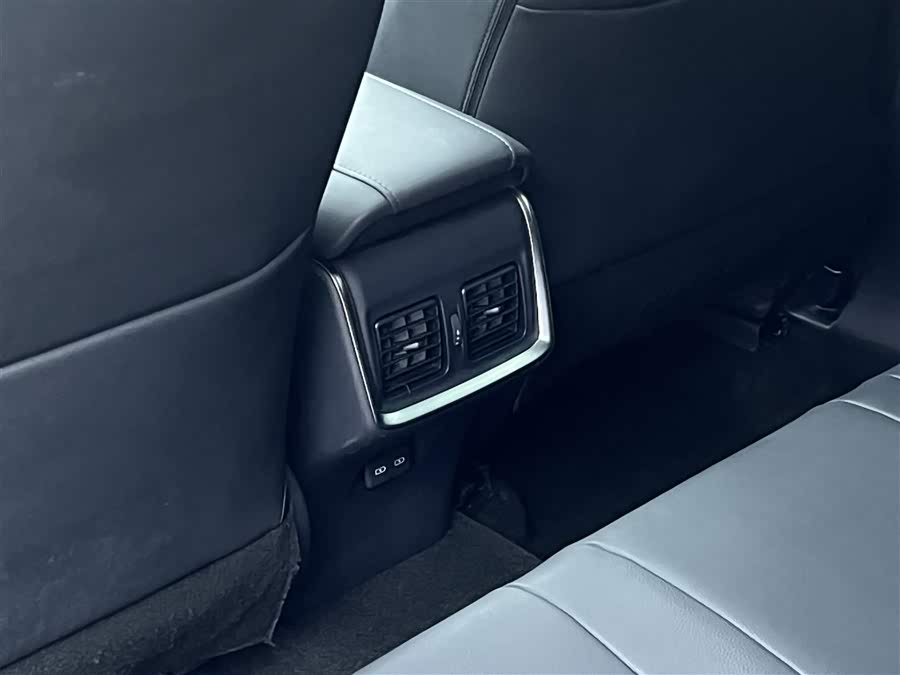 Toyota Venza 2023 car image #23