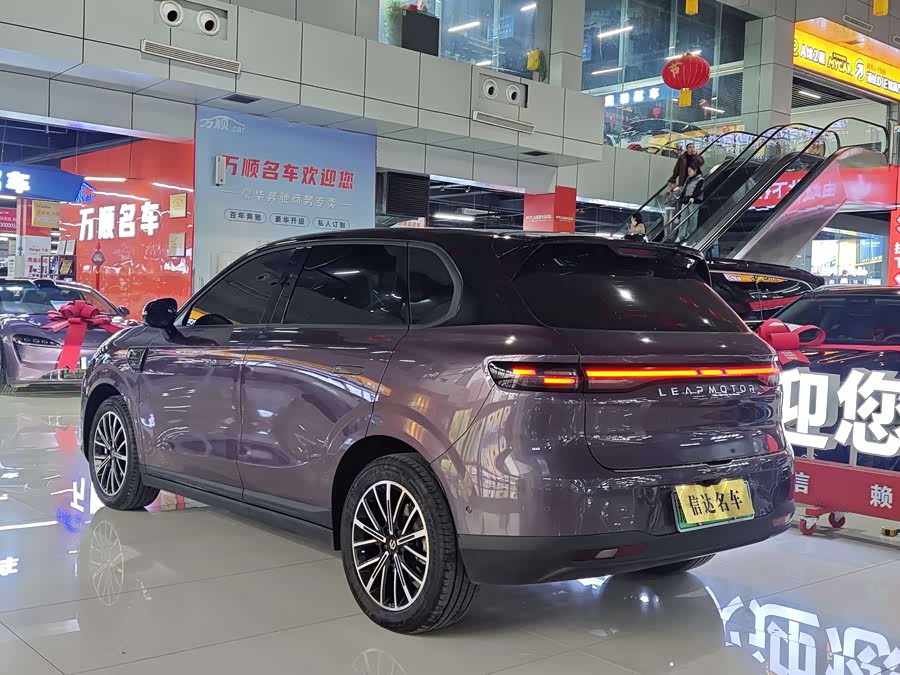 零跑汽车 零跑B10 2025 汽车图片 #23