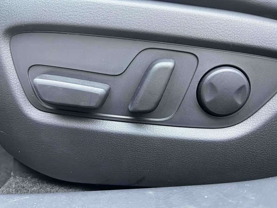 Mazda CX-30 2022 car image #23