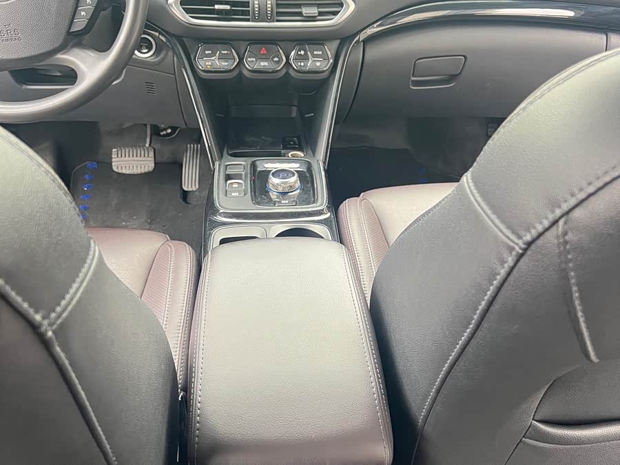 GAC ix4 2019 car image #23