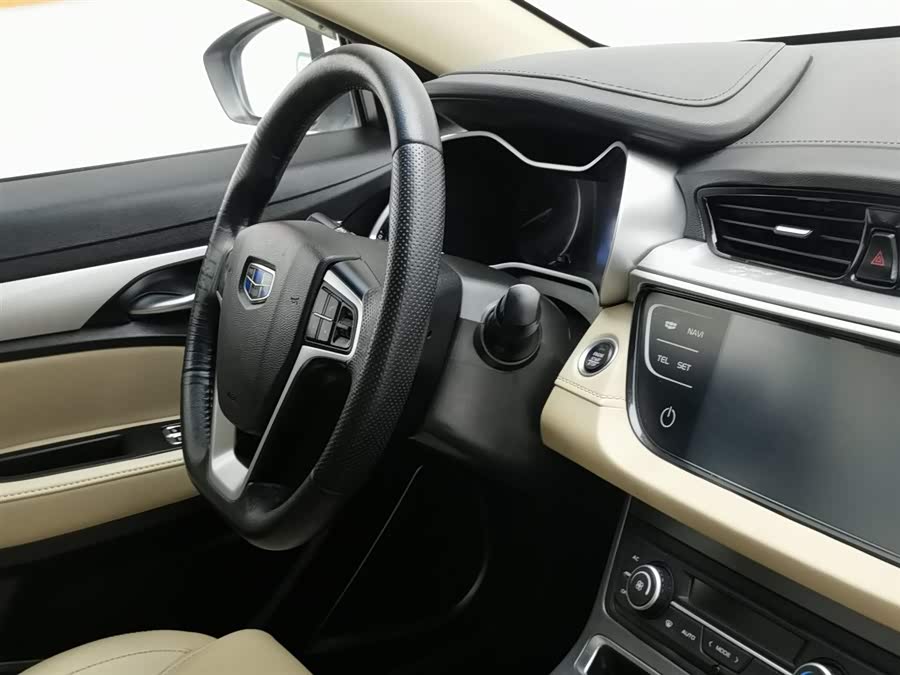 GEELY Emgrand 2019 car image #23