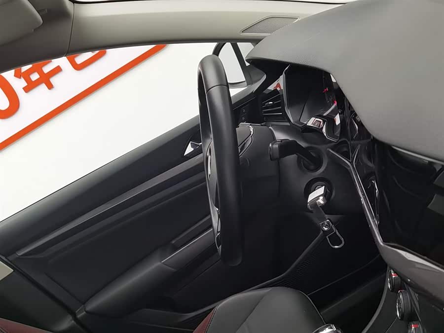 Volkswagen Bora 2020 car image #23