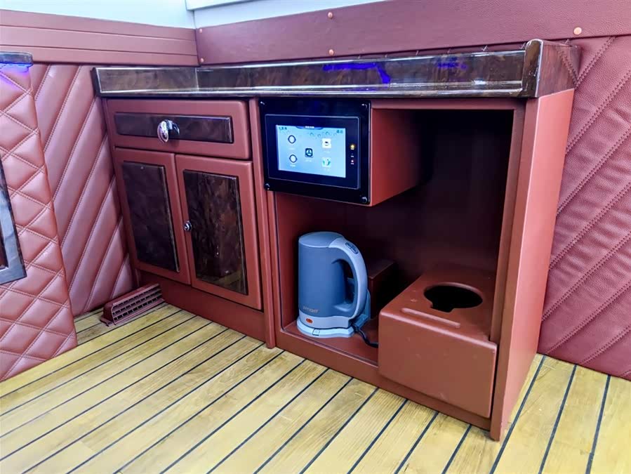 Mercedes-Benz GLE Class 2024 car image #23