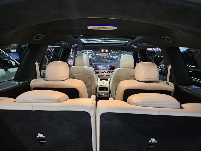 Mercedes-Benz GLS AMG 2023 car image #23