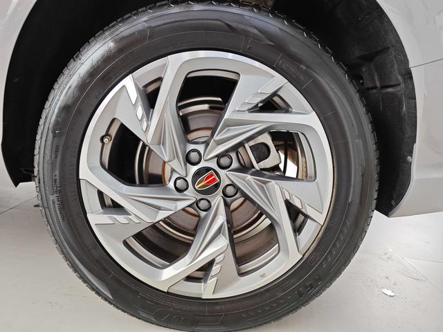 HongQi HS3 2023 immagine di auto #23