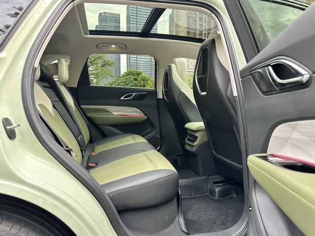 HongQi HS3 2023 #23 HongQi HS3 2023 صورة سيارة #23