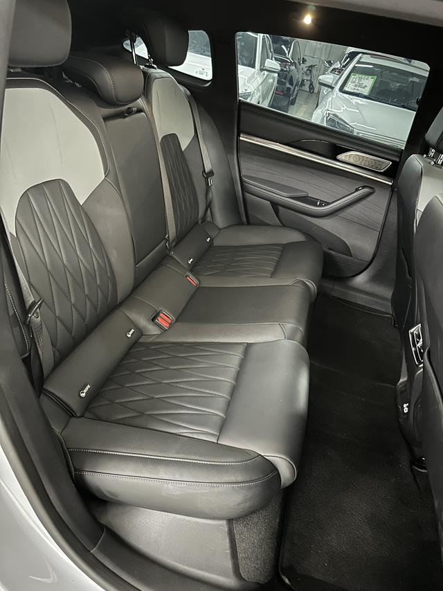 哪吒汽车 哪吒S猎装 2024 #23 哪吒汽车 哪吒S猎装 2024 汽车图片 #23