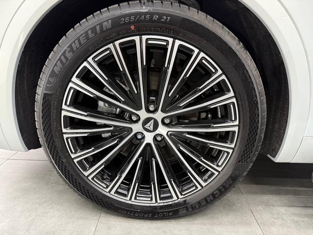 Deepal S09 2025 car image #23