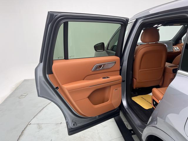 Deepal S09 2025 #23 Deepal S09 2025 car image #23