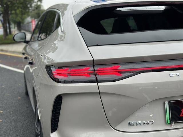 Denza N7 2023 صورة سيارة #23