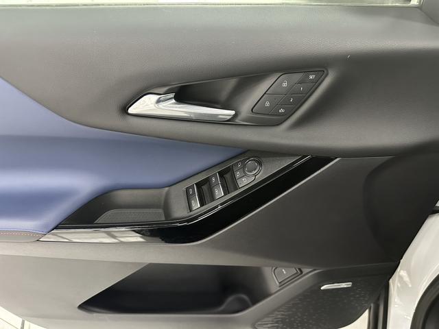 Chevrolet Equinox Plus 2025 car image #23