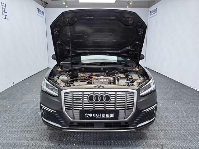 Audi Q2L e-tron 2021 car image #23