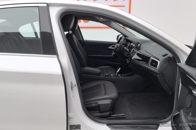 BMW 1 Series 2019 car image #23