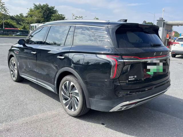HongQi HS7 PHEV 2025 car image #23