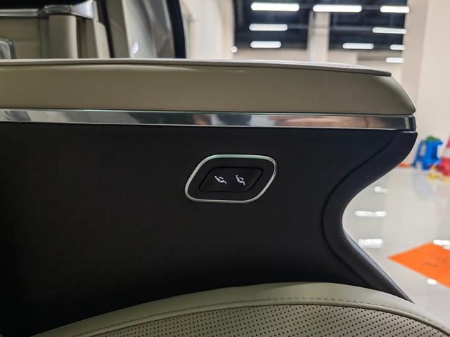 HongQi HQ9 2023 car image #23