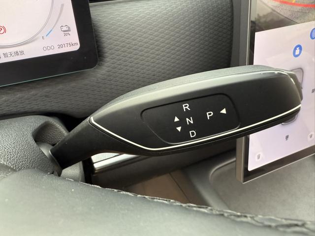 Chery Exploration 06 C-DM 2024 immagine di auto #23