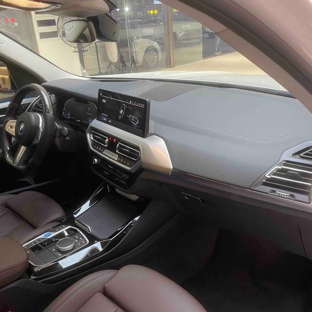 BMW M235L 2024 car image #23