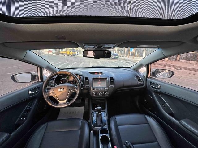 Kia K3 2016 car image #23