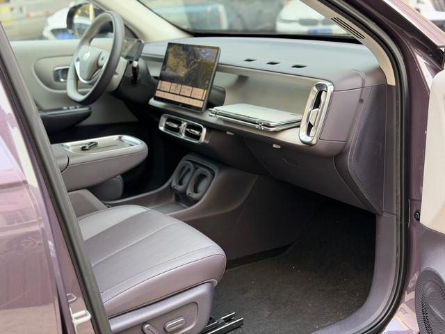 零跑汽车 零跑B10 2025 汽车图片 #23