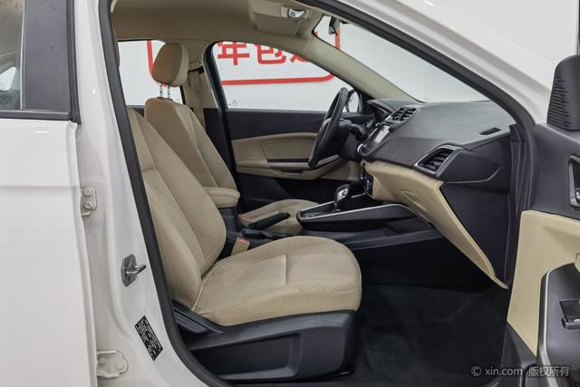 Ford Escort 2018 imagem de carro #23