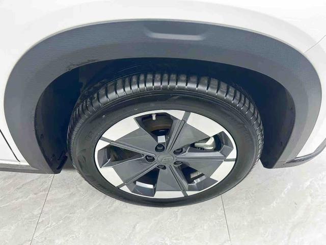 Livan 7 2025 car image #23