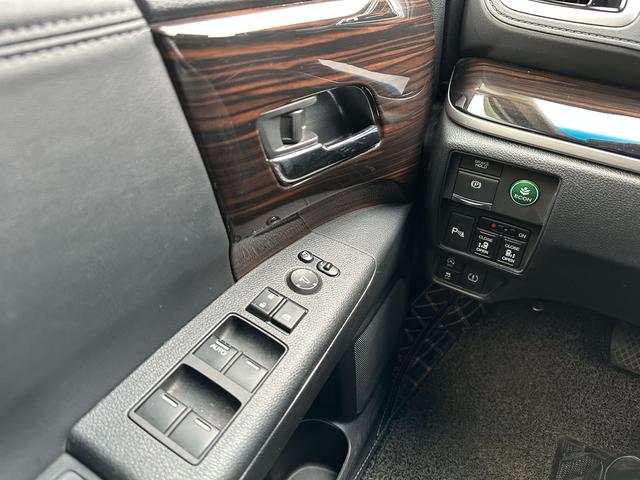 Honda ODYSSEY 2018 صورة سيارة #23