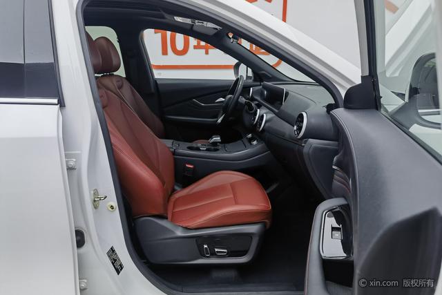 Forthing T5 EVO 2022 imagen de coche #23