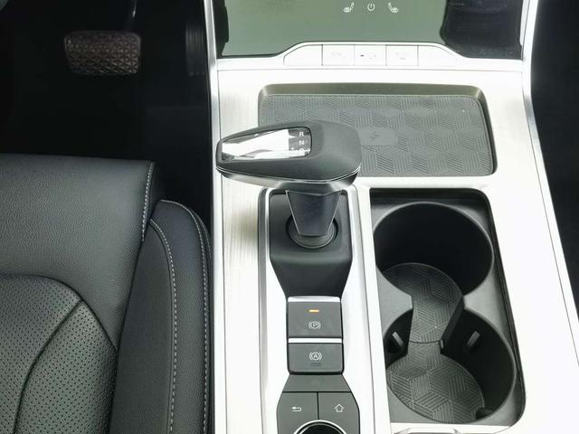 Exceed 2025 car image #23