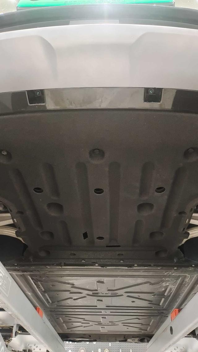 BYD Sea Lion 07 EV 2024 car image #23