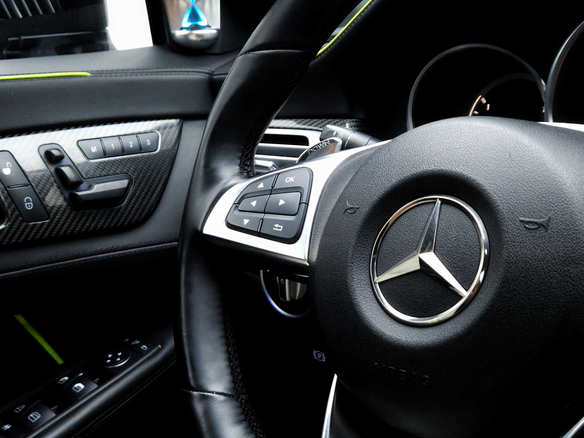 Mercedes-Benz CLS AMG 2012 #23 Mercedes-Benz CLS AMG 2012 car image #23