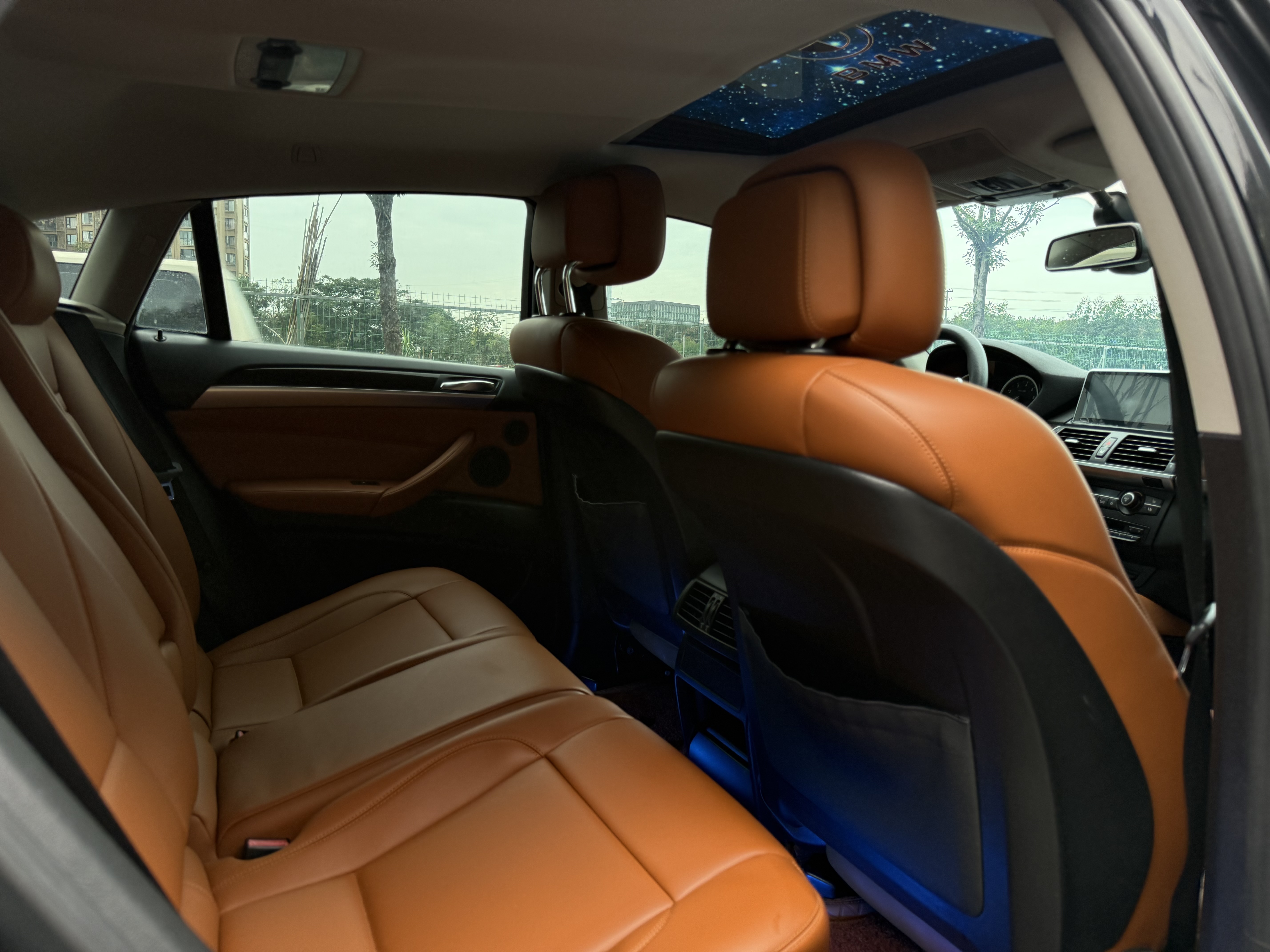 宝马 宝马X6 2011 汽车图片 #23