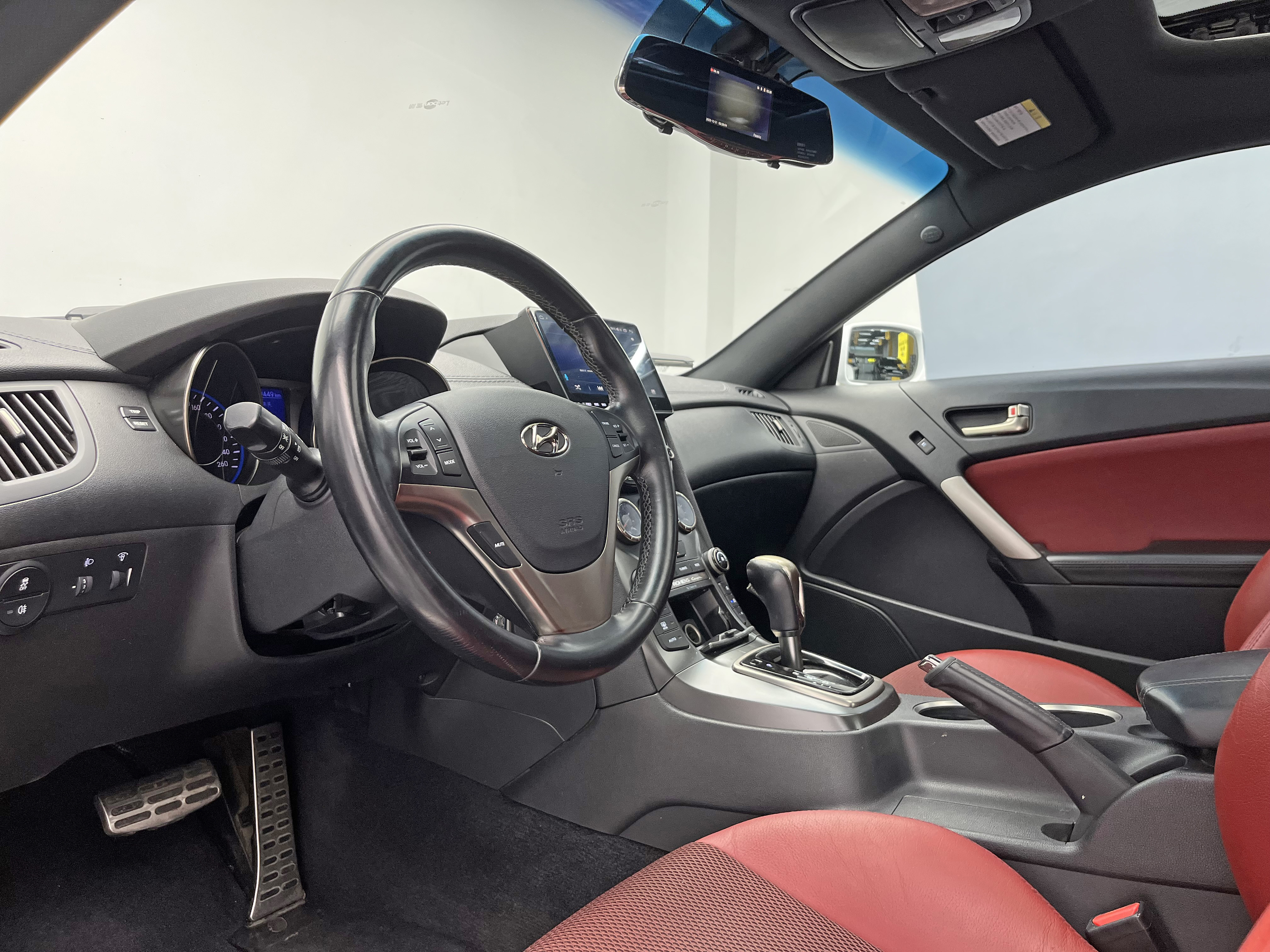 Hyundai Coupe 2014 car image #23