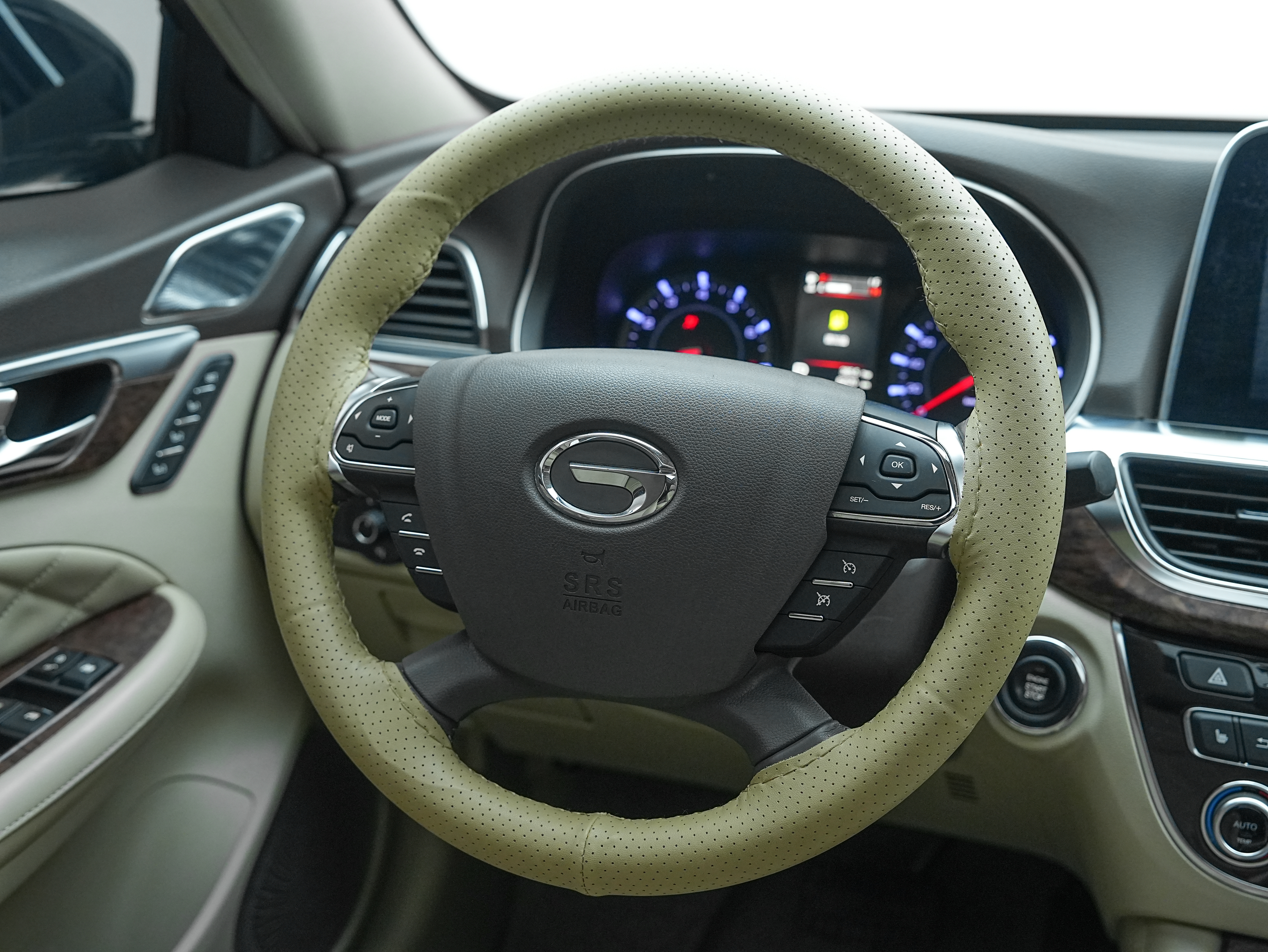 GAC Trumpchi GA8 2017 car image #23