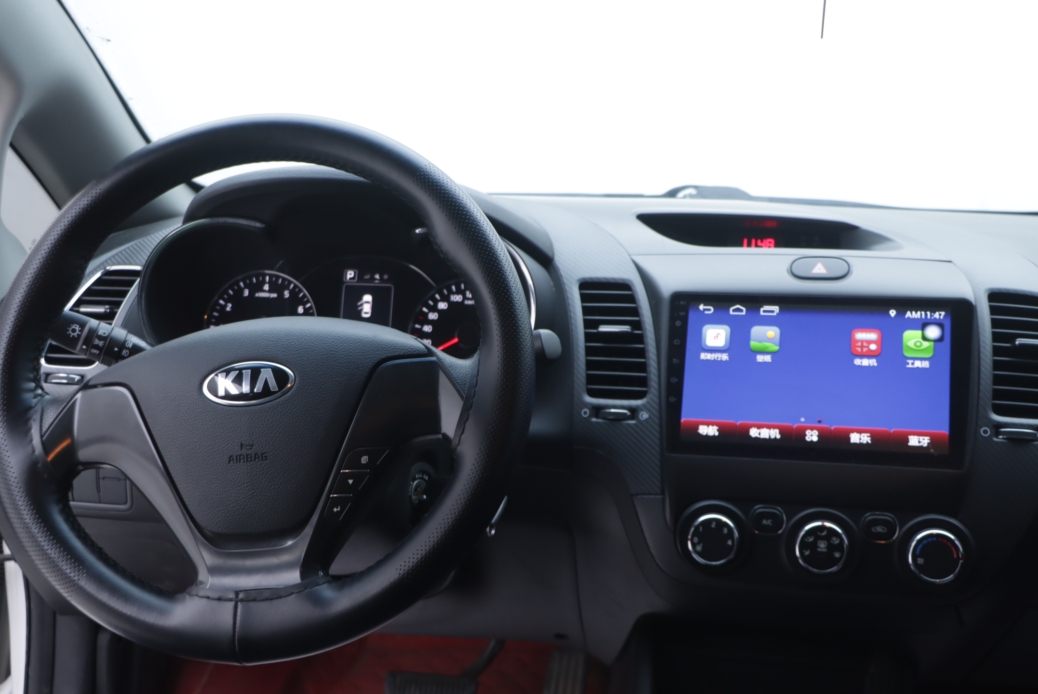 Kia K3 2017 #23 Kia K3 2017 car image #23