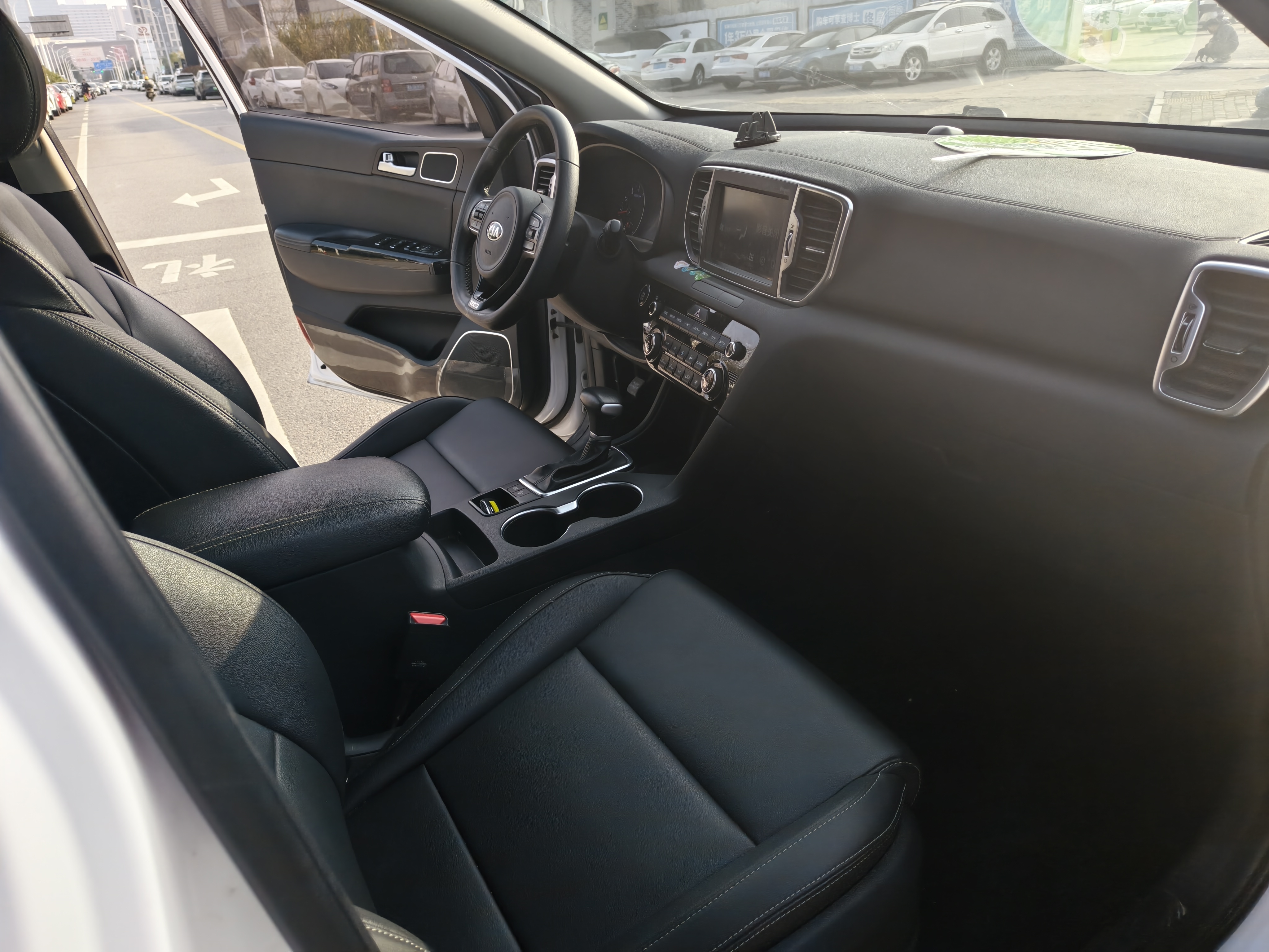 Kia KX5 2017 صورة سيارة #23