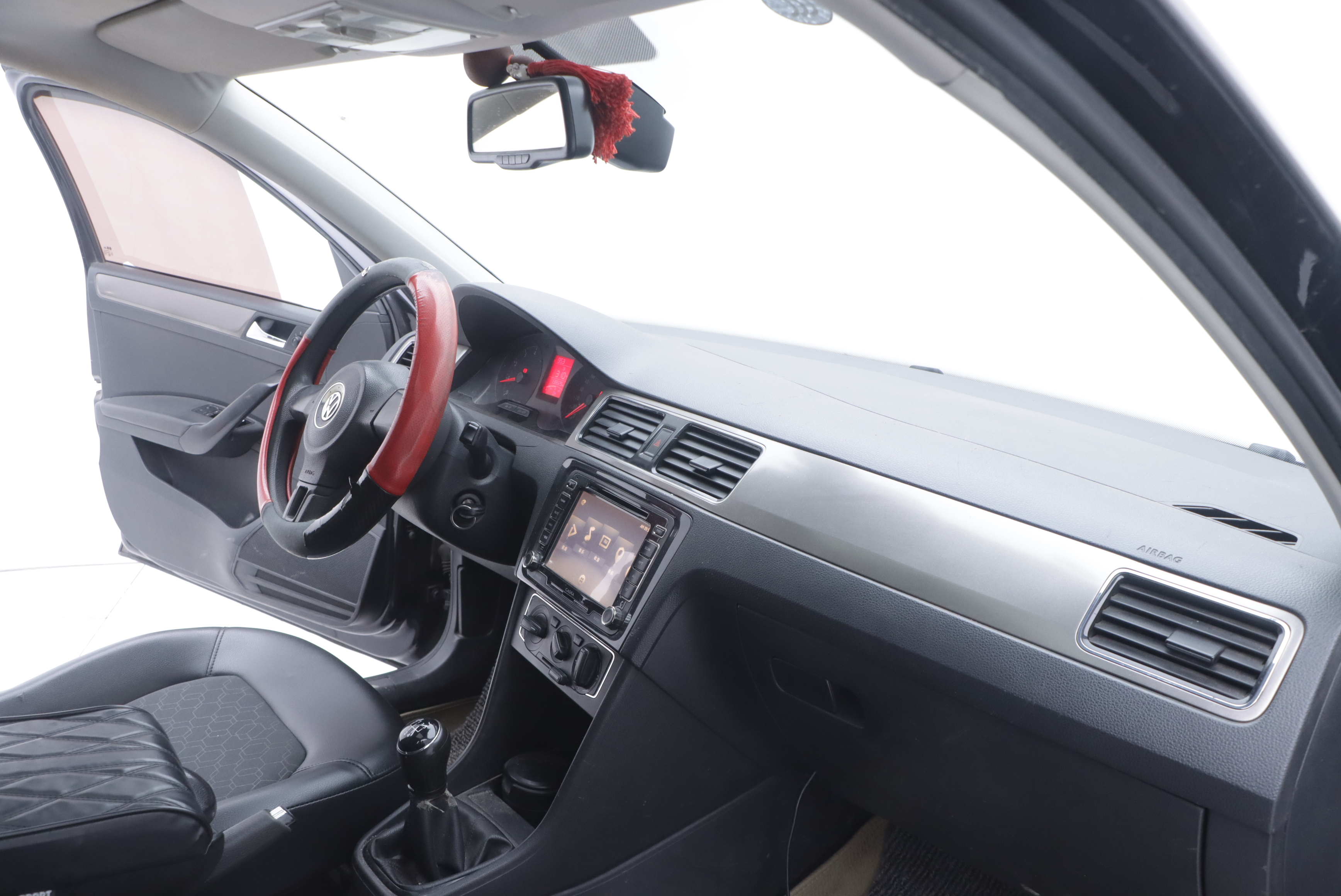 Santana 2015 #23 Santana 2015 car image #23