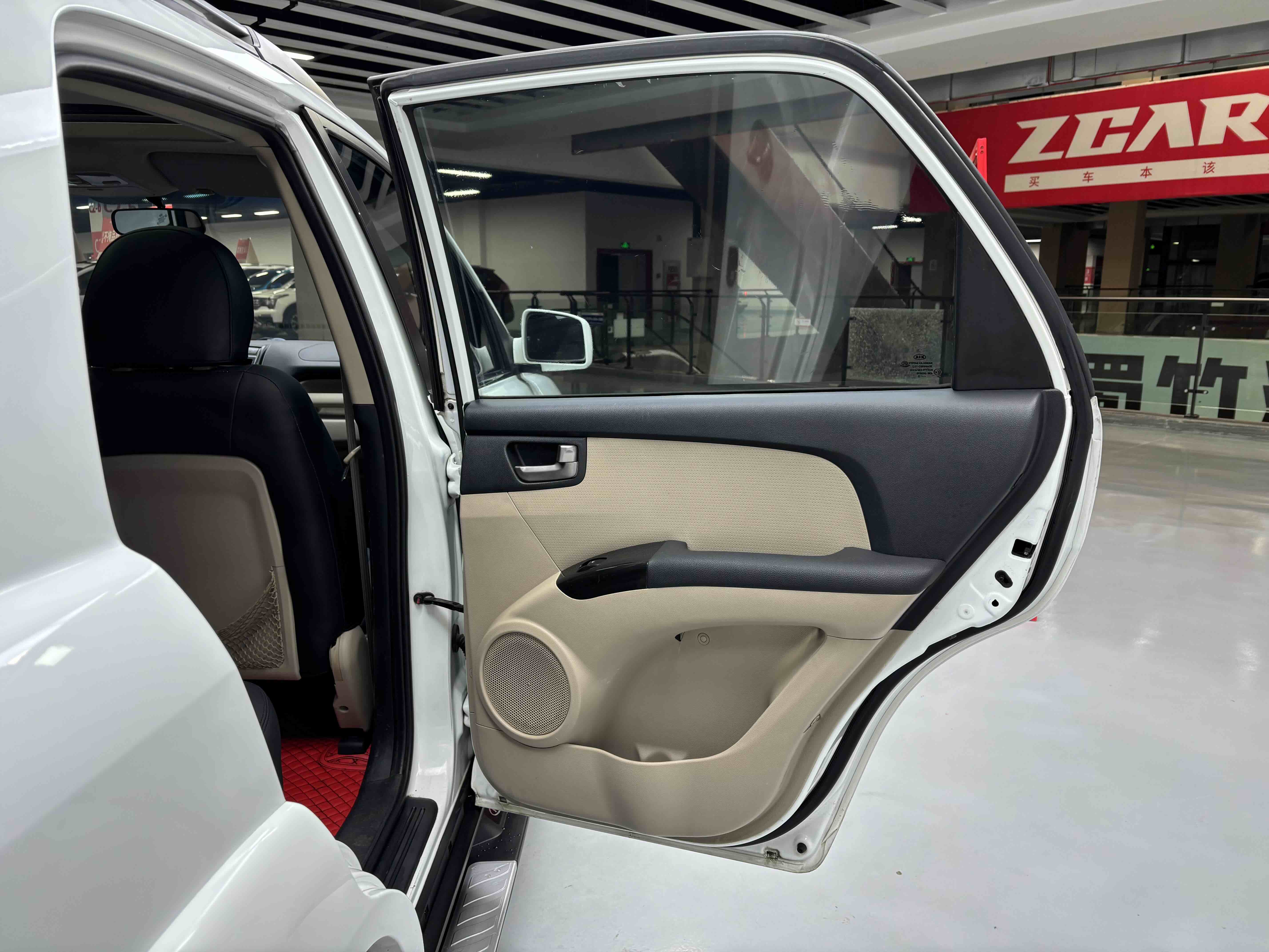 Kia Sportage 2015 immagine di auto #23