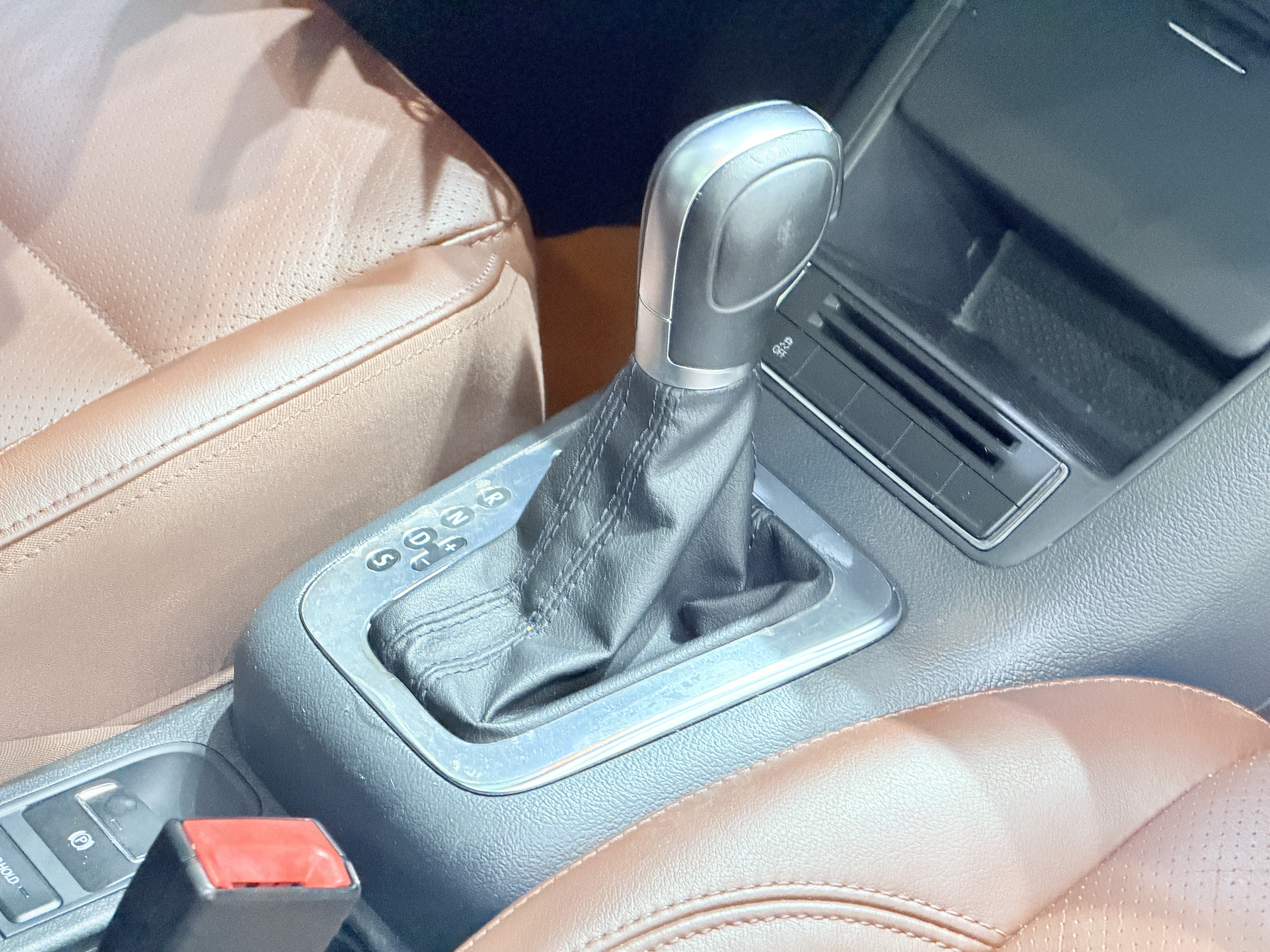 Volkswagen Tiguan 2014 car image #23