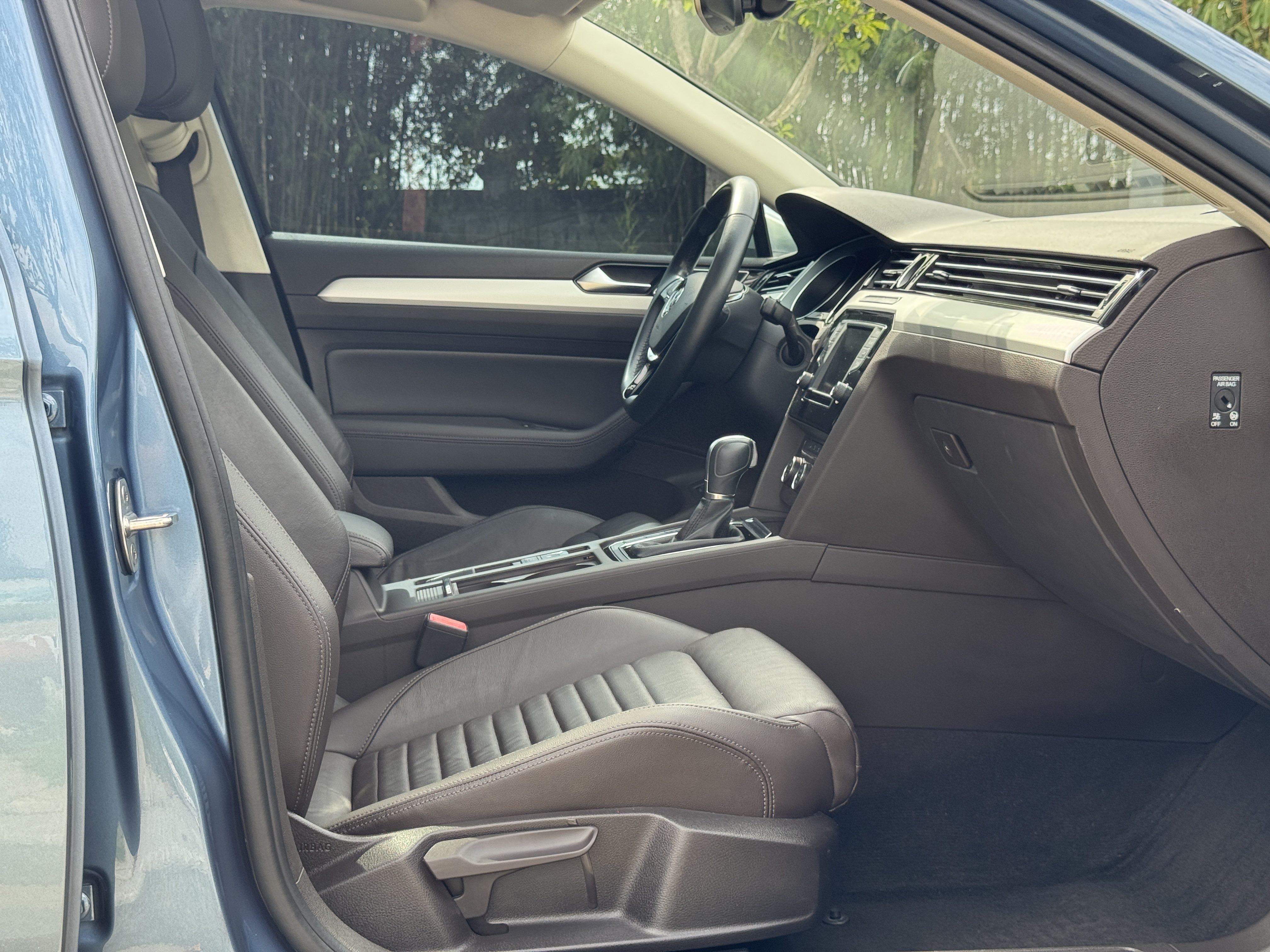 Volkswagen Passat Variant 2017 изображение автомобиля #23