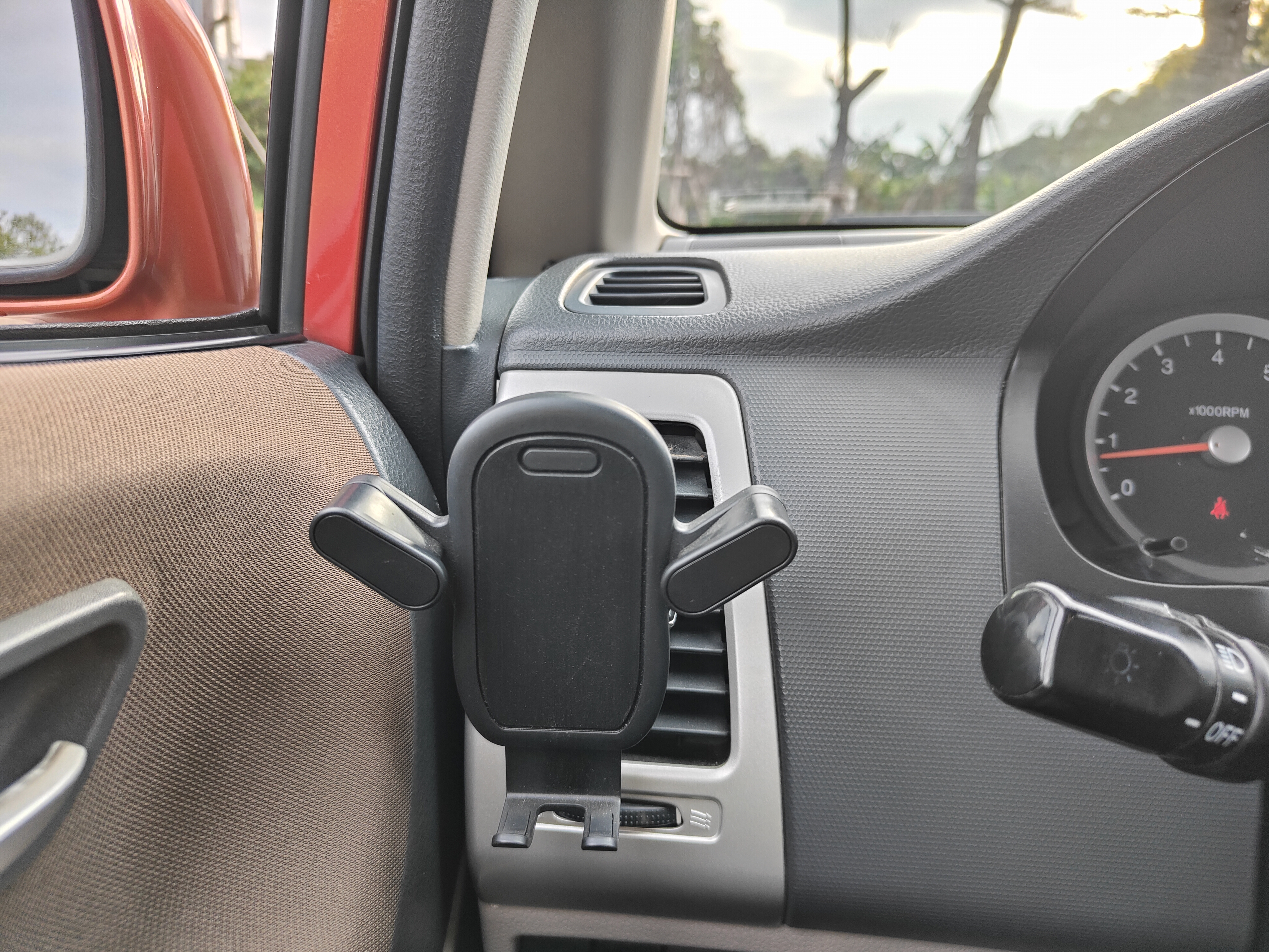 Suzuki Liana 2012 image de voiture #23