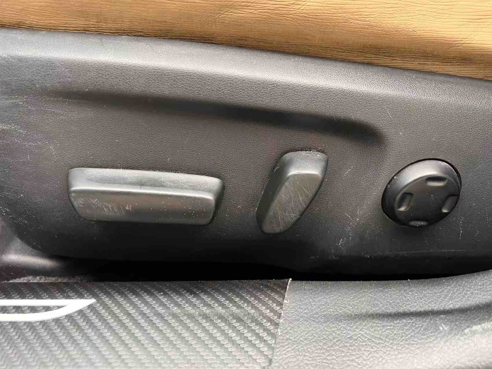 Toyota Reiz 2014 صورة سيارة #23