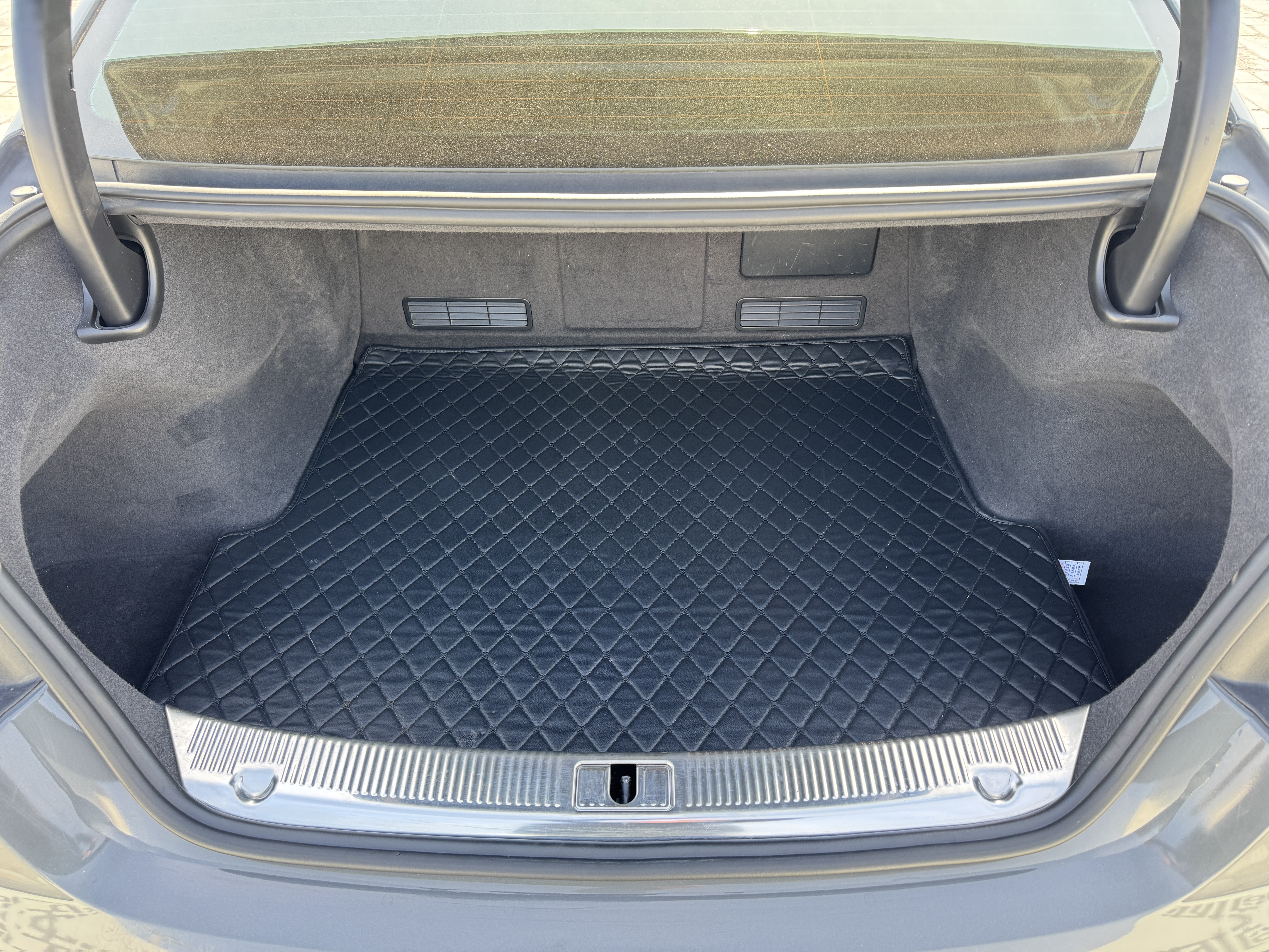 Audi S8 2012 صورة سيارة #23