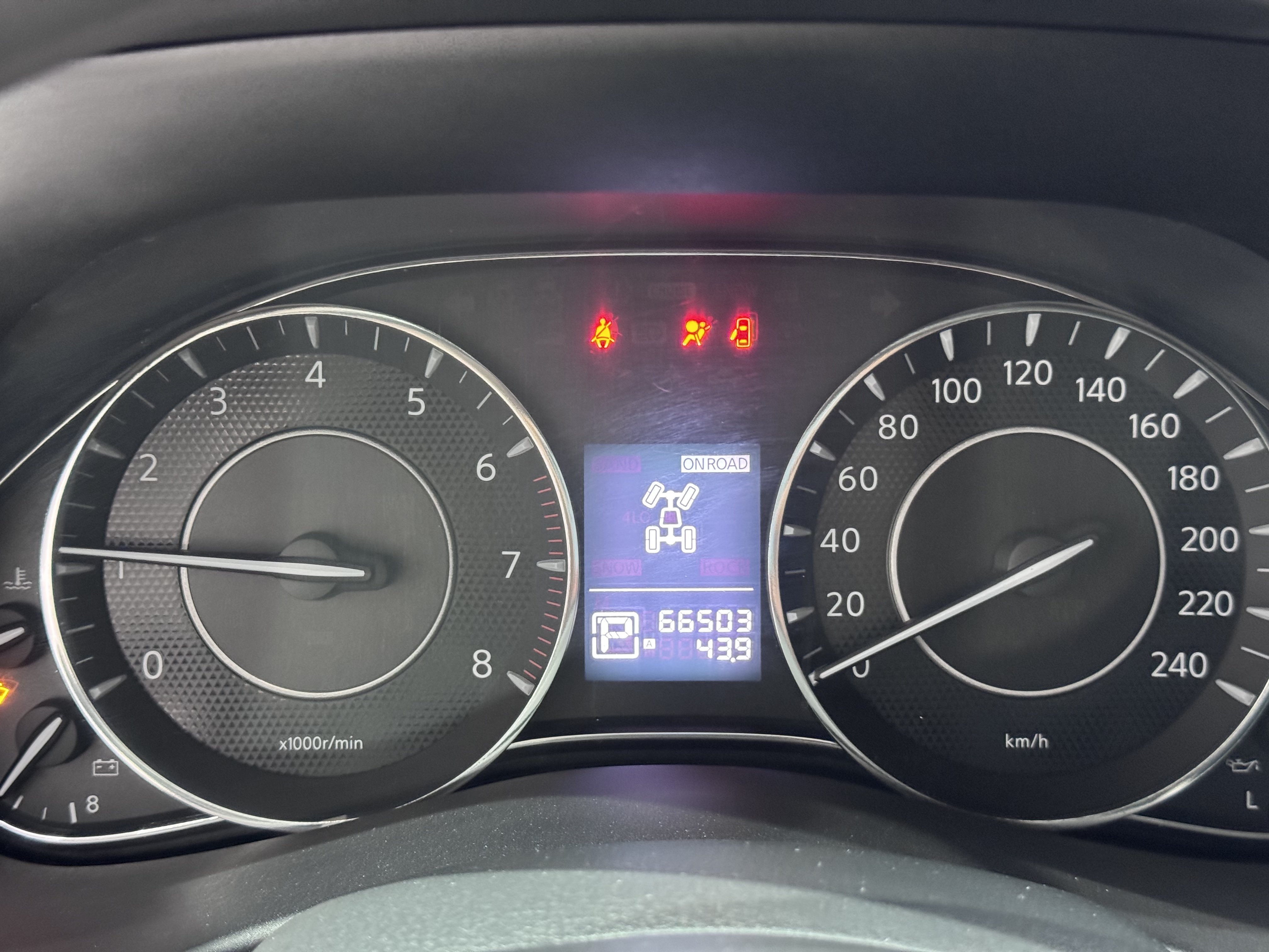 日产 途乐 2018 汽车图片 #23