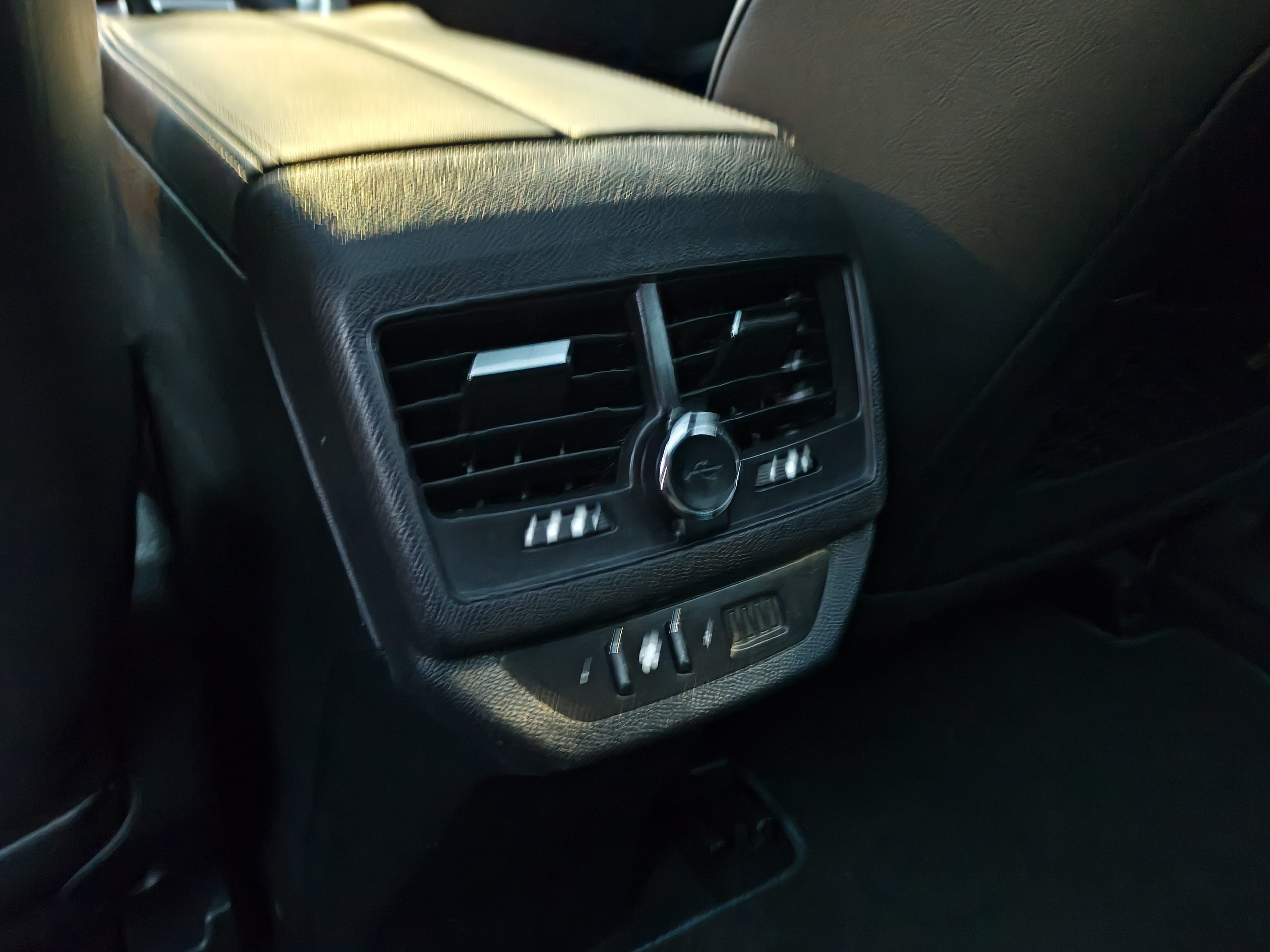 Peugeot 5008 2017 car image #23