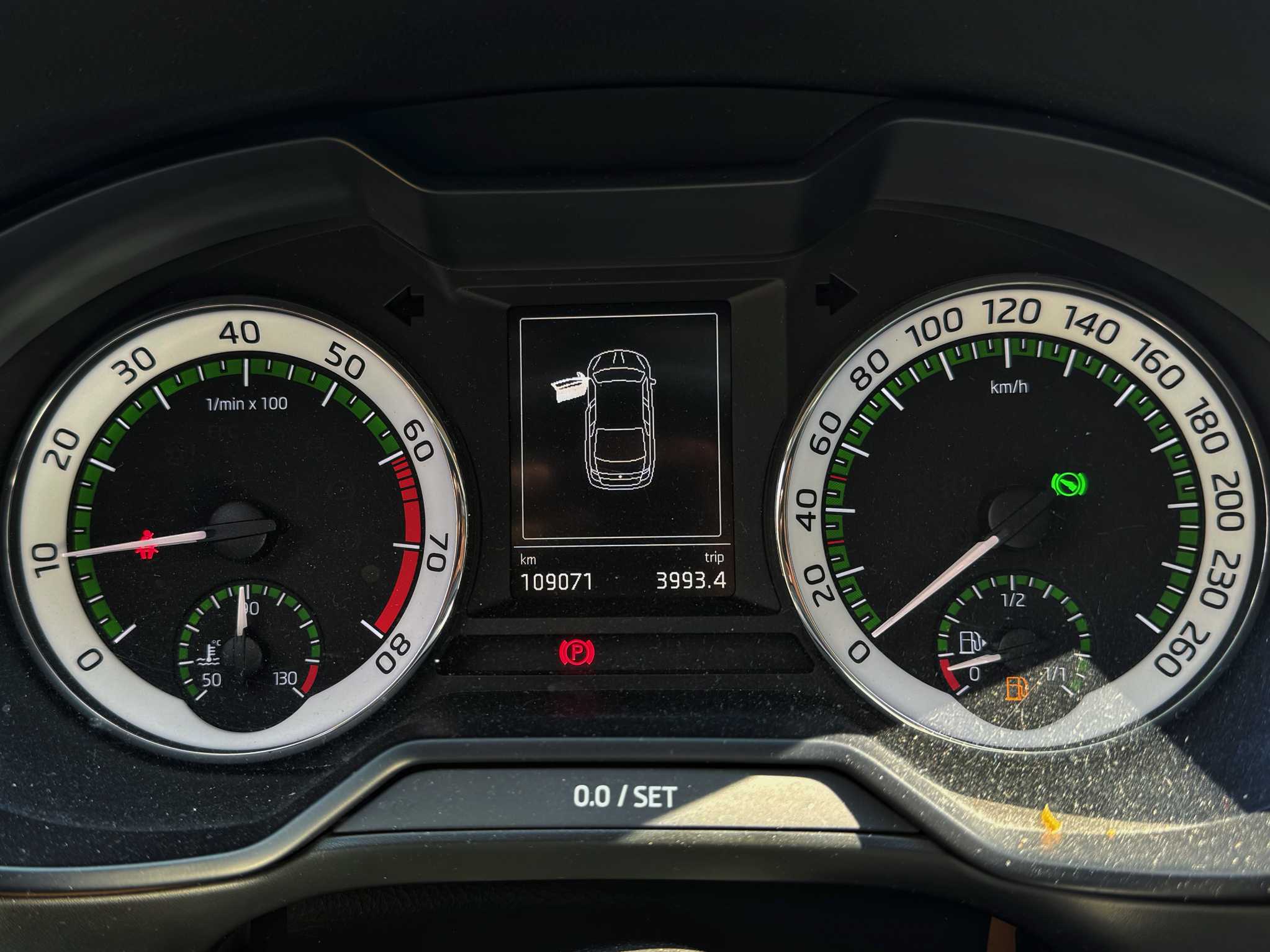 Skoda Octavia 2018 car image #23