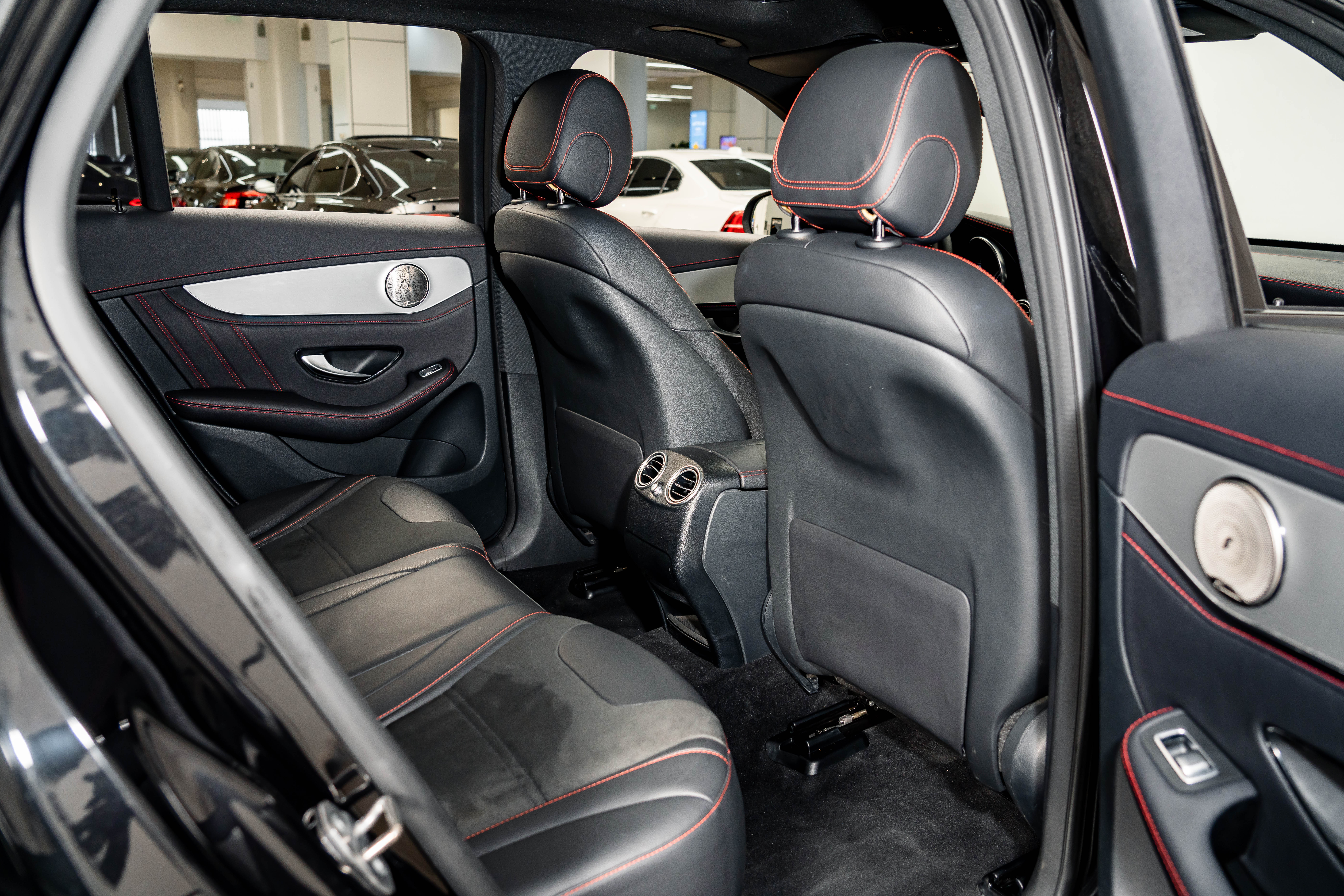 Mercedes-Benz GLC AMG 2019 immagine di auto #23